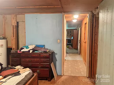 Bedroom - 246 Thunderhill Dr, Marion, NC 28752 photo 2 of 4