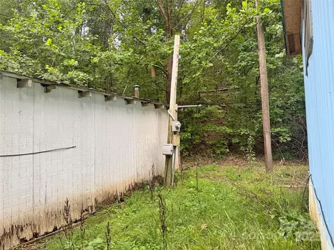 Exterior - 246 Thunderhill Dr, Marion, NC 28752 photo 10 of 12
