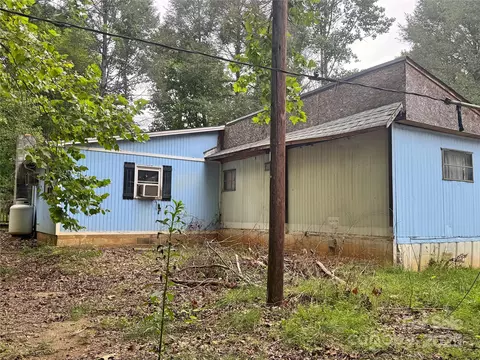 Exterior - 246 Thunderhill Dr, Marion, NC 28752 photo 4 of 12
