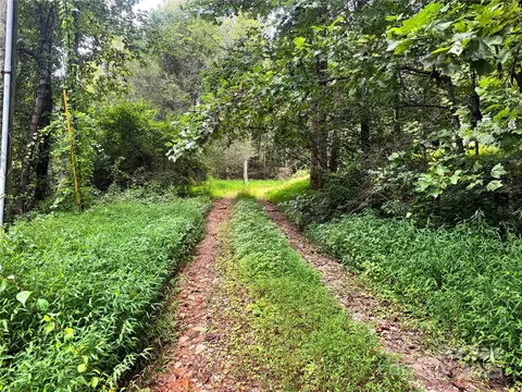 Exterior - 246 Thunderhill Dr, Marion, NC 28752 photo 6 of 12
