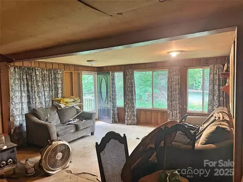 Living - 246 Thunderhill Dr, Marion, NC 28752 photo 2 of 3
