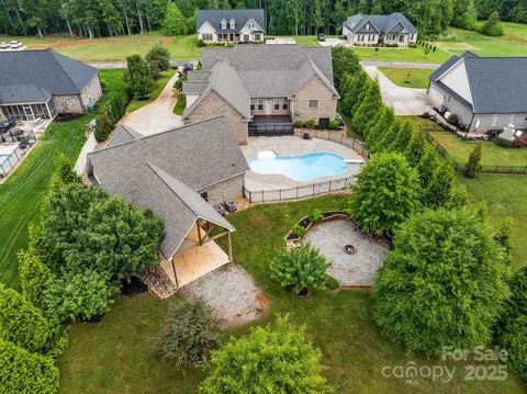 142 Cobblestone Xing, Gaffney, SC 29341 photo 41