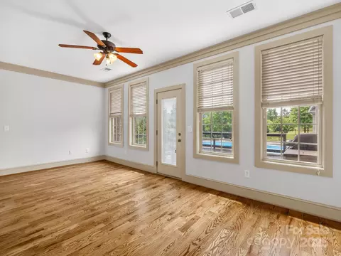 142 Cobblestone Xing, Gaffney, SC 29341 photo 11