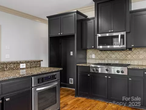 142 Cobblestone Xing, Gaffney, SC 29341 photo 10