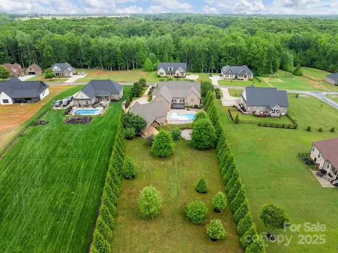 142 Cobblestone Xing, Gaffney, SC 29341 photo 39