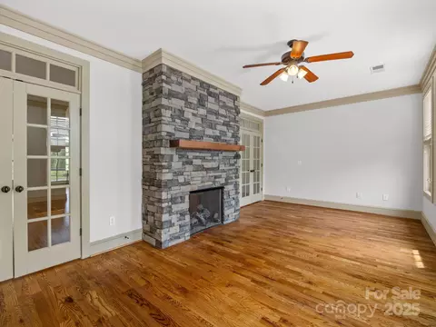 142 Cobblestone Xing, Gaffney, SC 29341 photo 12