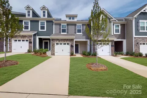 3164 Lilac Grove Dr, Charlotte, NC 28269