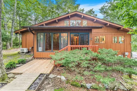 162 Tsataga Ct, Brevard, NC 28712