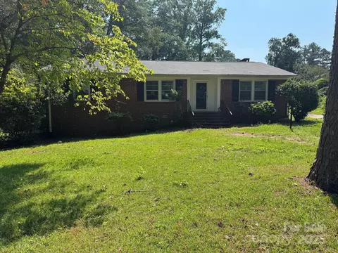 802 Roberdel Rd, Rockingham, NC 28379
