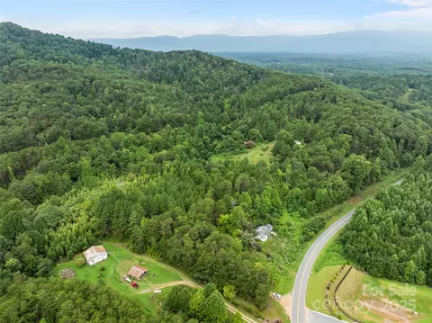 823 Silver Creek Rd, Mill Spring, NC 28756 photo 7