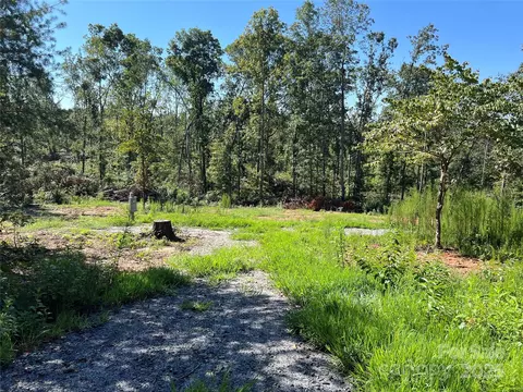 414 Walkaloosa Way, Mooresboro, NC 28114
