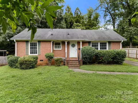 1429 Tarrington Ave, Charlotte, NC 28205