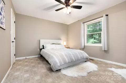 Bedroom - 101 Timberleaf Ct, Fletcher, NC 28732 photo 1 of 5
