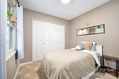 Bedroom - 101 Timberleaf Ct, Fletcher, NC 28732 photo 3 of 5