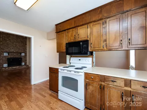 2923 Brooks Mill Ln, Wingate, NC 28174 photo 14