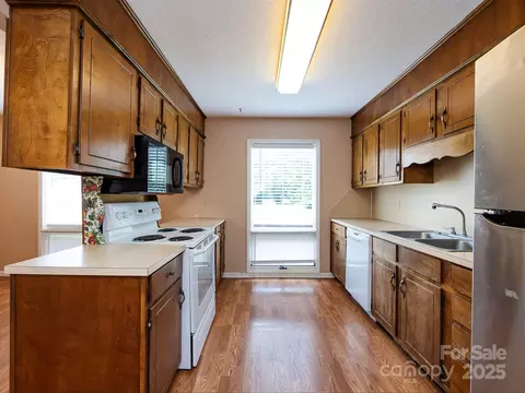 2923 Brooks Mill Ln, Wingate, NC 28174 photo 16