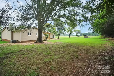 Exterior - 6316 Hill Gates Trl, Cherryville, NC 28021 photo 4 of 7