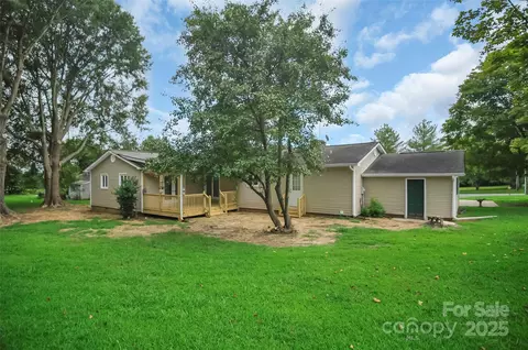 Exterior - 6316 Hill Gates Trl, Cherryville, NC 28021 photo 6 of 7