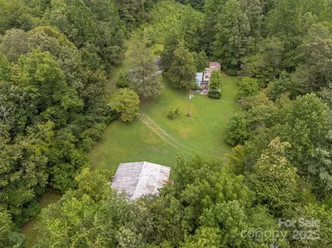 423 Womack Rd, Mill Spring, NC 28756 photo 17
