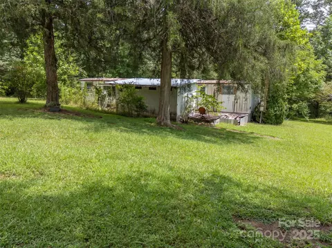 423 Womack Rd, Mill Spring, NC 28756 photo 16