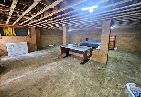 309 Gentry St, Jefferson, NC 28640 photo 21