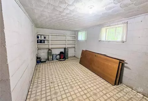 309 Gentry St, Jefferson, NC 28640 photo 18