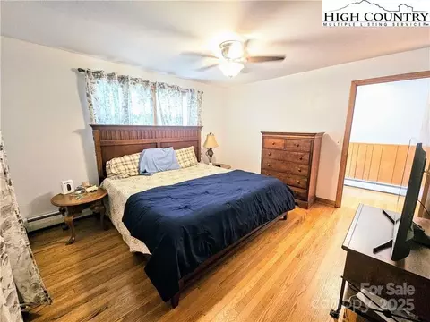 309 Gentry St, Jefferson, NC 28640 photo 4