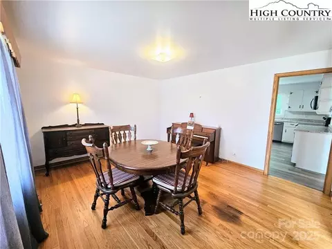 309 Gentry St, Jefferson, NC 28640 photo 9