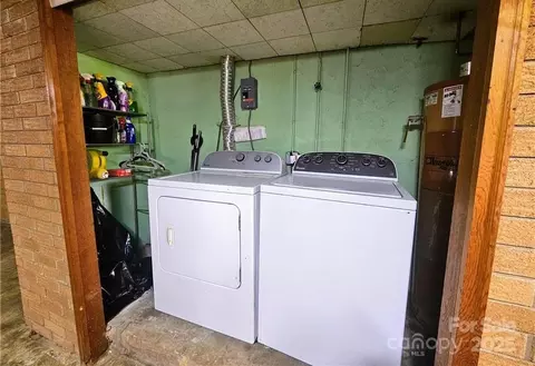 309 Gentry St, Jefferson, NC 28640 photo 23