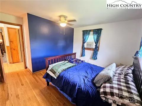 309 Gentry St, Jefferson, NC 28640 photo 6