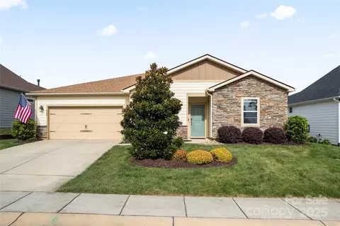 523 Bowline Dr, Denver, NC 28037