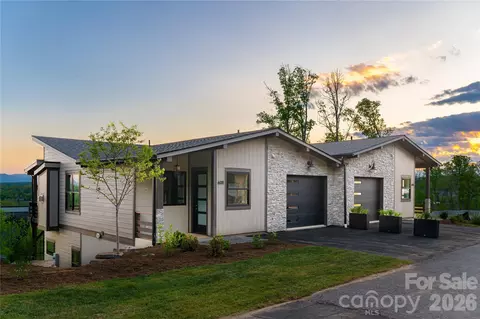 608 Storybook Villas Trl, Asheville, NC 28804