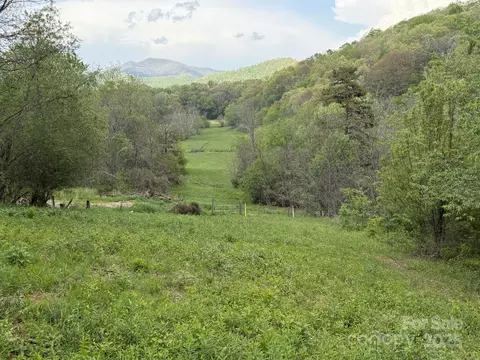 284 Northridge Dr, Canton, NC 28716