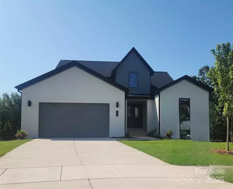 629 Hyder Trl, Tega Cay, SC 29708