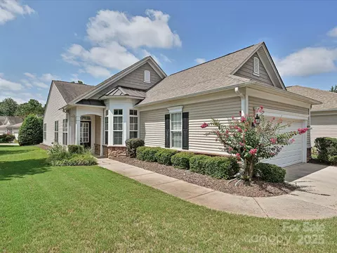 20037 Dovekie Ln, Fort Mill, SC 29707