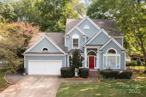 12914 Angel Oak Dr, Huntersville, NC 28078