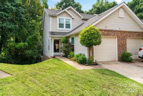 9614 Green Gable Ct, Charlotte, NC 28270