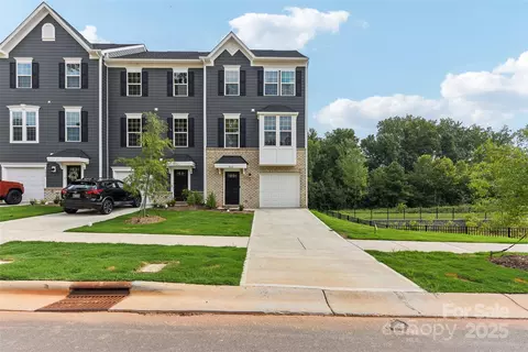 3222 Beeler Ln, Charlotte, NC 28208