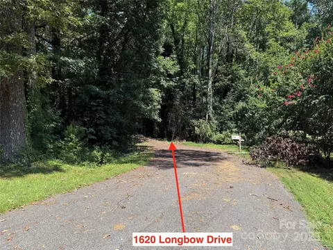1620 Longbow Dr, Kannapolis, NC 28081