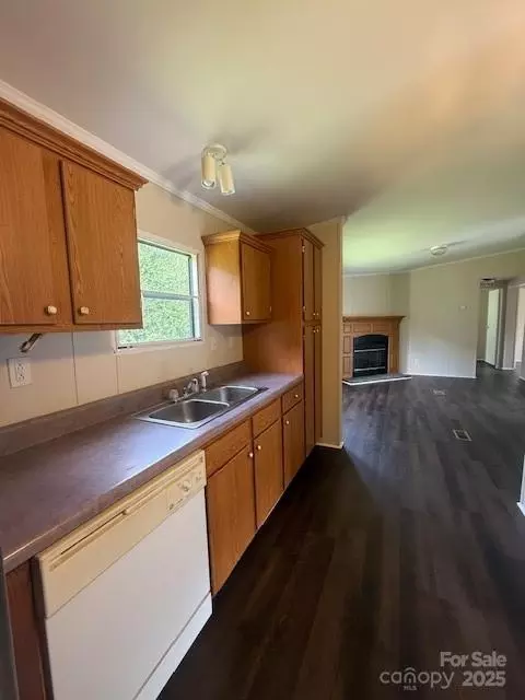 Kitchen - 5587 Doe Ct, Morganton, NC 28655 photo 3 of 3