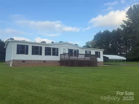 5587 Doe Ct, Morganton, NC 28655