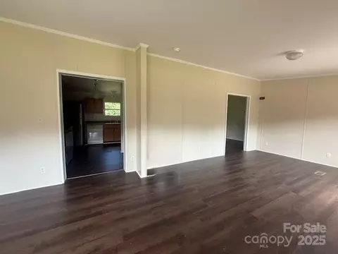 Living - 5587 Doe Ct, Morganton, NC 28655 photo 1 of 7