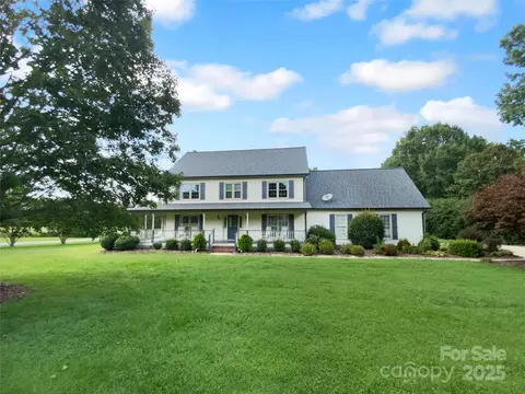 101 Chippewa Trl, China Grove, NC 28023