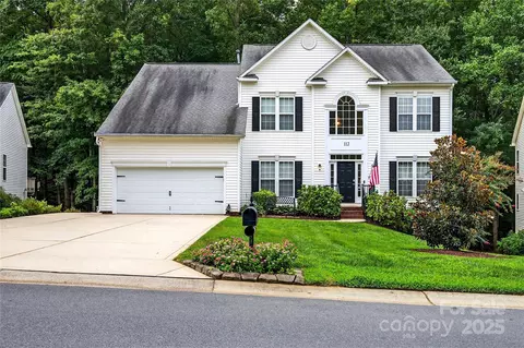 112 Sugar Thyme Ln, Mooresville, NC 28115