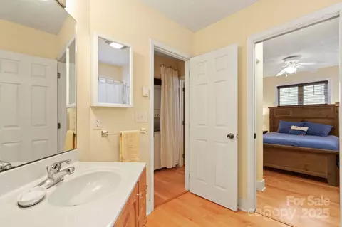 143 Hawks Peak Ln, Seven Devils, NC 28604 photo 34