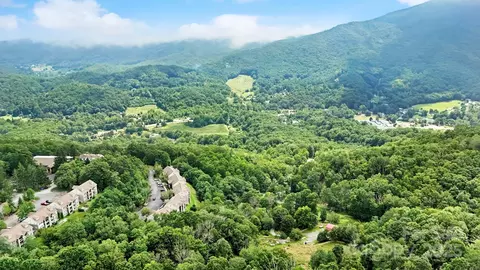 143 Hawks Peak Ln, Seven Devils, NC 28604 photo 37