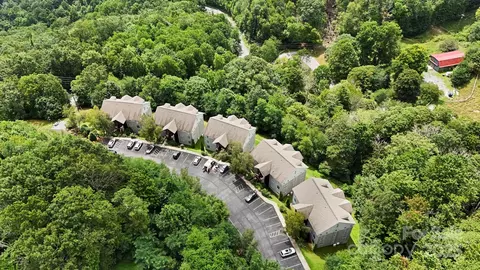 143 Hawks Peak Ln, Seven Devils, NC 28604 photo 41