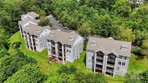 143 Hawks Peak Ln, Seven Devils, NC 28604 photo 35
