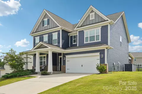 130 Rooster Tail Ln, Troutman, NC 28166