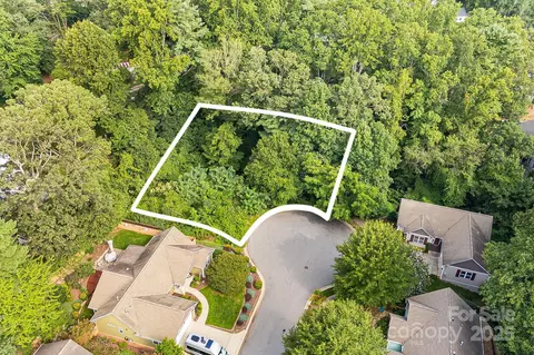 14 Catalina Ct, Asheville, NC 28806